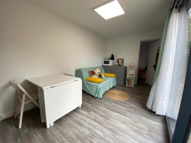 Studio De Jardin "Le Temps D Une Pause" Jusqu'A 4 Personnes En Face Du Beaujolais - Climatisation Et Borne Recharge Vehicule Electrique Montmerle-sur-Saone Bagian luar foto